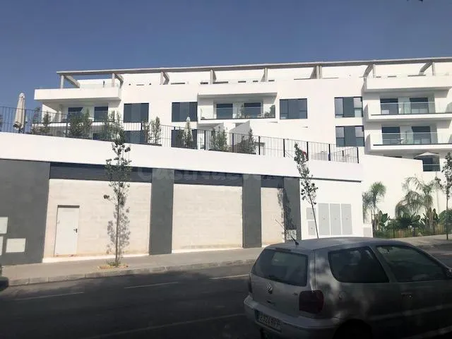 Magnífico local con la mejor ubicación posible en Tomares. - foto 5