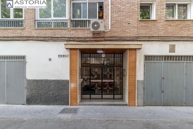 Calle Diamantino García — 25