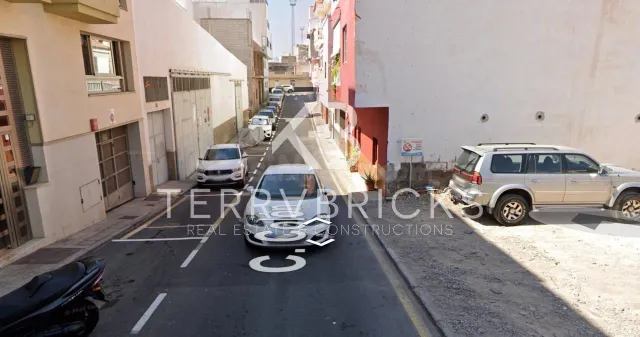 Se ofrece en venta un magnífico terreno urbano consolidado, 