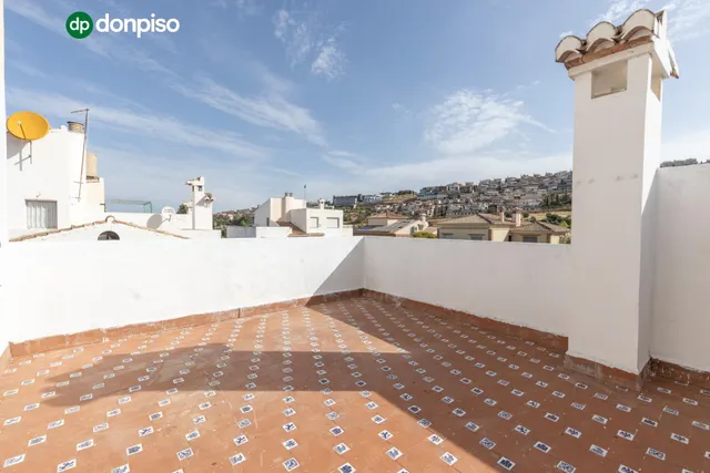 Exclusiva vivienda con piscina en la zona del Serrallo con piscina comunitaria — 41