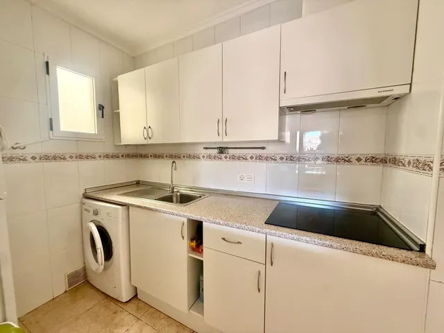 APARTAMENTO CON POSIBILIDAD DE OBTENER LICENCIA TURISTICA. 2 habitaciones + PISCINA — 14