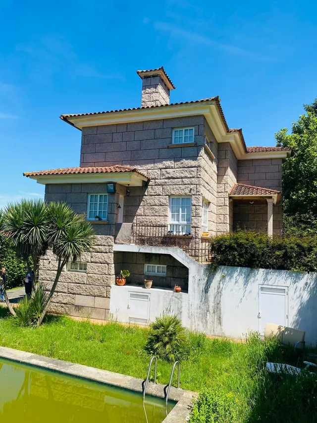 Chalet en Redondela con jardín y piscina — 9