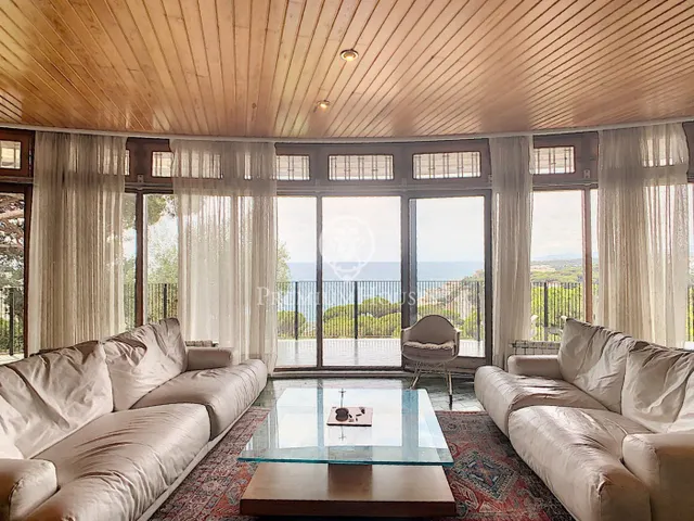 En venta la casa más original y con las mejores vistas de to