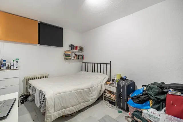 ¡¡Fantástico piso de 7 habitaciones en Bola de Oro!! — 7