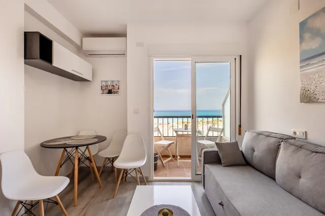 EXCLUSIVO ESTUDIO CON VISTAS FRONTALES AL MAR — 7