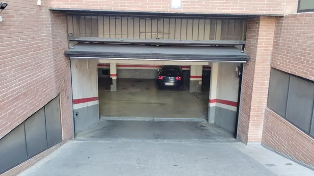 Parking de moto 4m² en alquiler - Torreblanca — 2