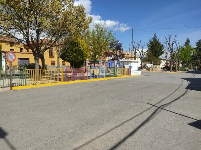 SOLAR DE 2.000 M2 EN ALPERA CON EXCELENTE UBIACION, REPARCELADO PARA LA construcción DE CASAS UNIF. — 9