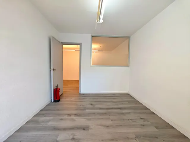 SE ALQUILA OFICINA-DESPACHO EN PLENO CENTRO DE FUENGIROLA — 11
