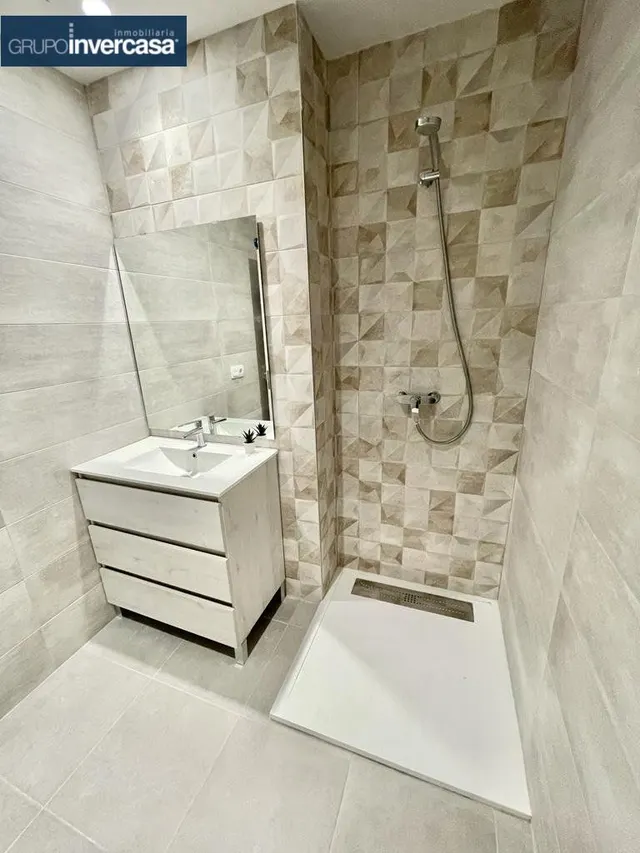 Vivienda seminueva con plaza de aparcamiento situada en Plaza San Rafael de Quart de Poblet (Valencia). — 23