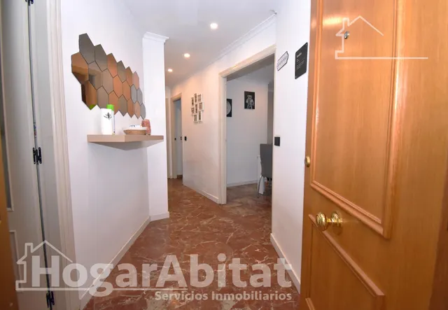 ¡Vistas panorámicas! Ático amplio y sofisticado con terraza y ascensor — 39