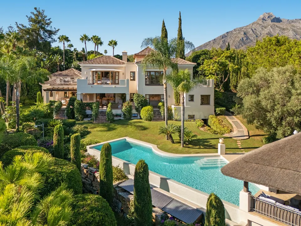 Chalet 6 habitaciones 712m² en venta - Marbella