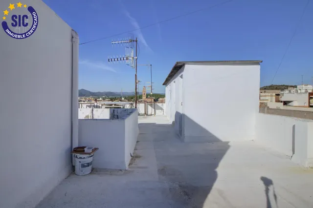 Espacio y comodidad en el centro de Almenara — 35