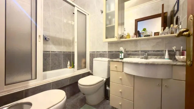 Piso en Venta - Centro de Orense 3 habitaciones 2 baños y ascensor — 19