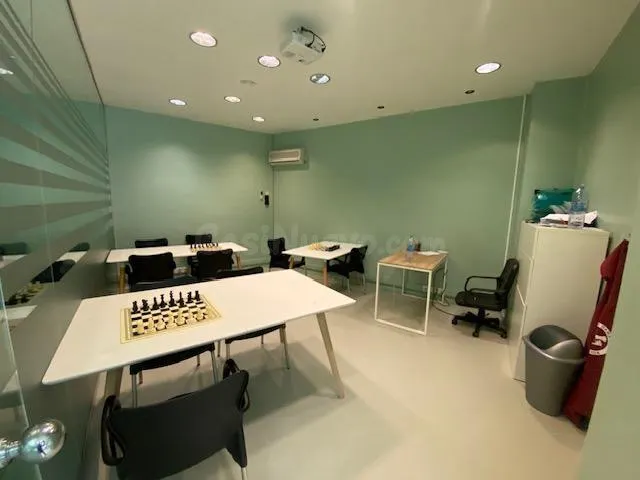 Oportunidad de Alquiler: Local Comercial en Lleida - Zona Pr - foto 3