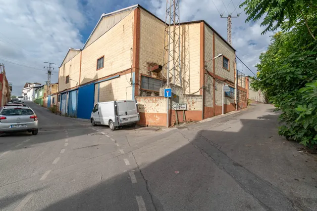 Nave industrial de 240m2 en Jun-Granada — 24