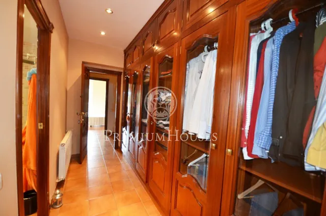 Casa en venta con gran parcela frente al mar en Canet de Mar — 8