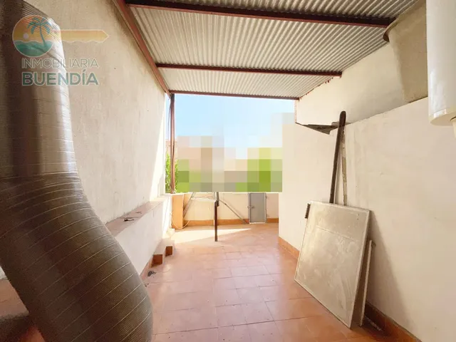 FANTASTICO LOCAL COMERCIAL A TAN SOLO 120M DE LA PLAYA — 7