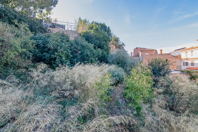 Oportunidad Única: Terreno Urbano en Vélez de Benaudalla - Costa Tropical — 11