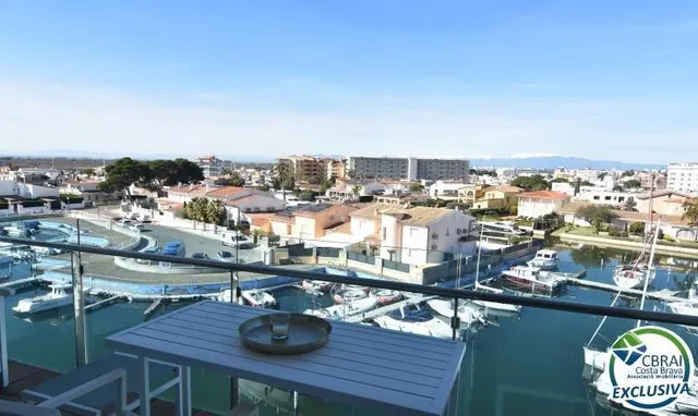 Encantador apartamento con licencia turística y vistas al ca