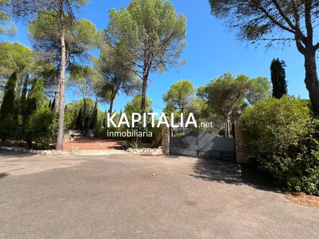 Fantástico chalet a la venta en Ontinyent , zona de Helios - foto 5