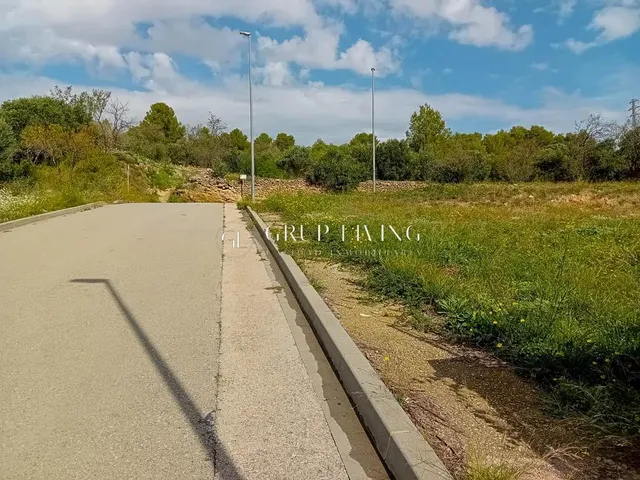 TERRENO URBANO EN SANT QUINTI DE MEDIONA — 7