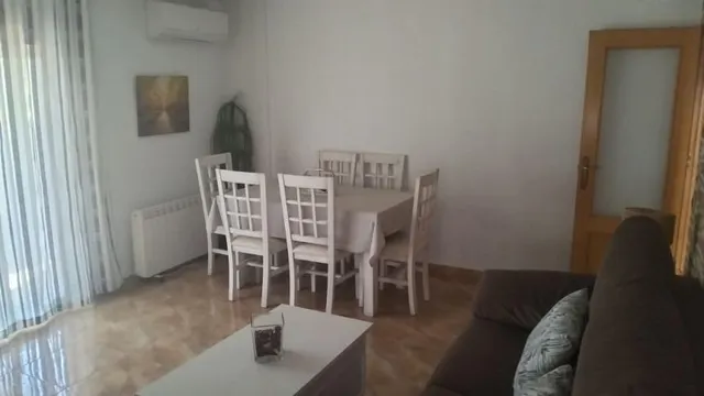 Apartamento reformado 2 hab 1 baño Torrevieja listo para vivir — 4
