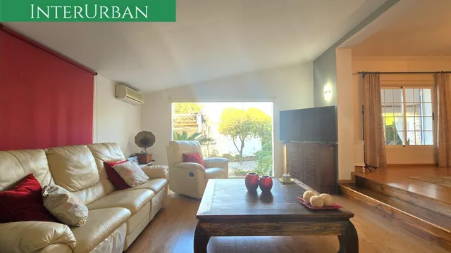 Espectacular chalet independiente con piscina privada y gran parcela en La Pobla de Vallbona — 12