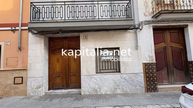 GRAN CASA A LA VENTA DE MAS DE 550MTRS A TAN SOLO 5 MINUTOS 