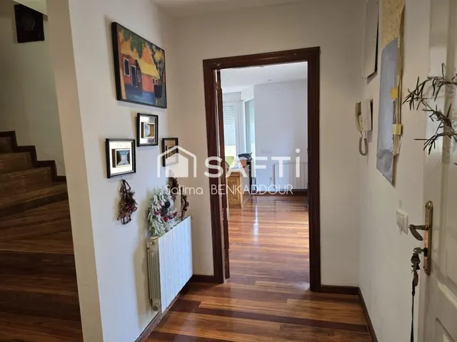 Estupendo chalet de 998 m2 de parcela y 620 m2 de vivienda. — 26