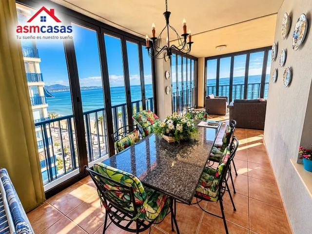 Apartamento en Primera Línea de Playa con vistas espectaculares — 8