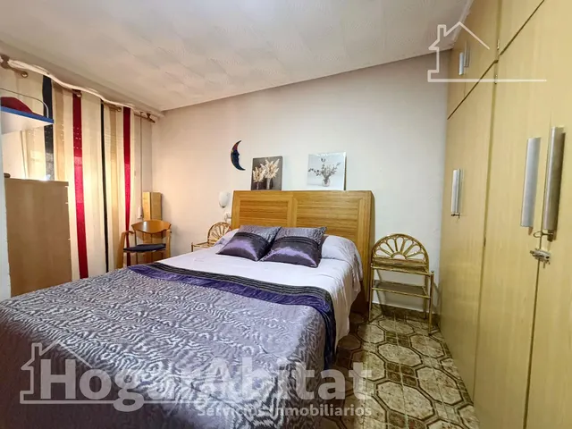 ¡En buena zona! Casa amplia y luminosa con gran terraza y balcón — 24