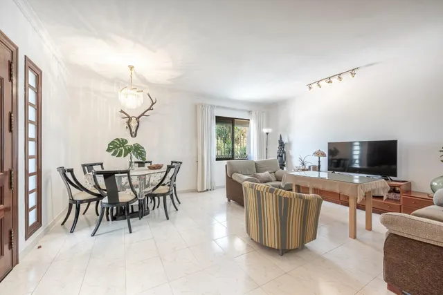 Chalet independiente con 2 viviendas , Carretera de Mijas , Malaga — 5