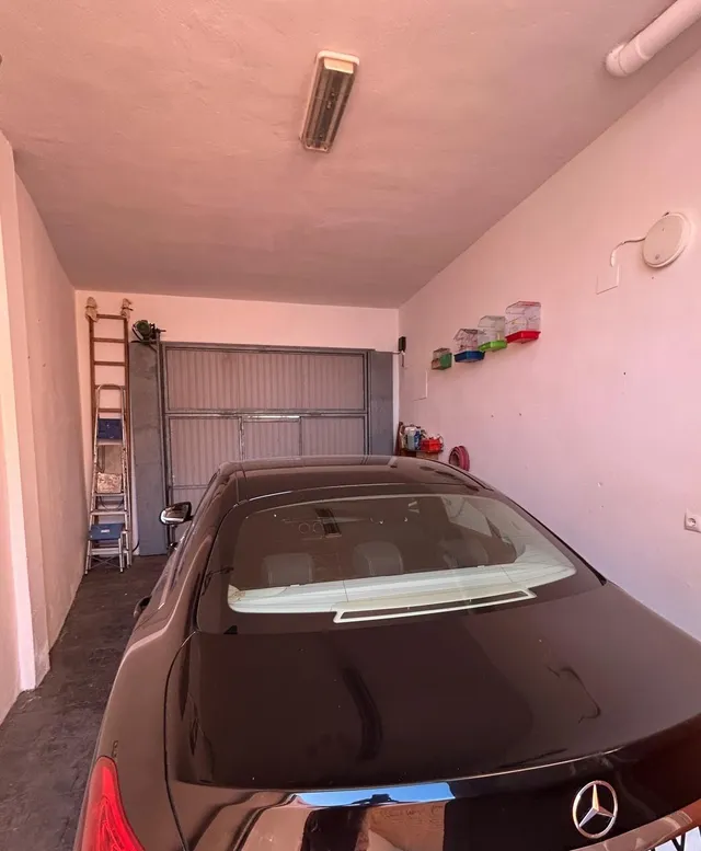 VIVIENDA INDEPENDIENTE CON TERRENO — 37