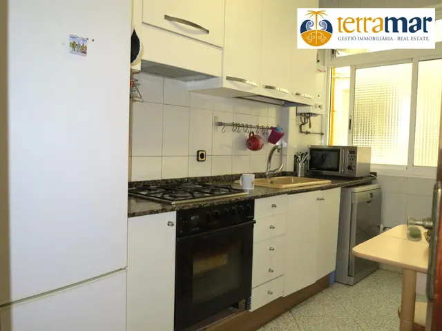 PISO EN VENTA AVDA. CORNELLÁ - ESPACIO Y COMODIDAD A TU ALCANCE — 11