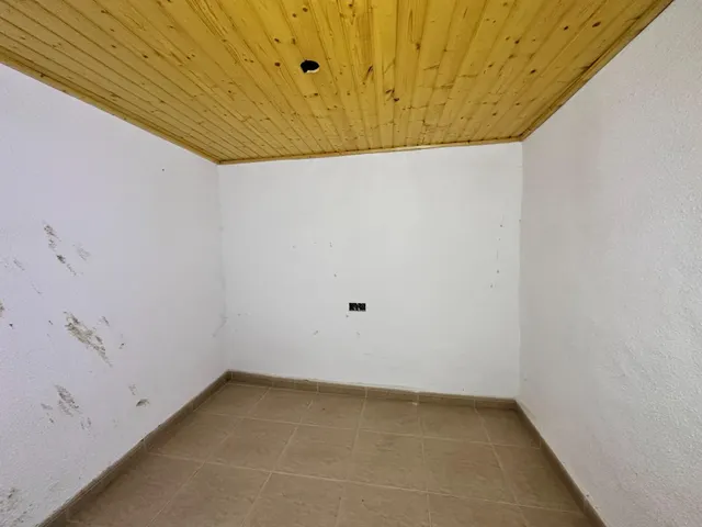 SE VENDE CASA ADOSADA EN BERGA — 47