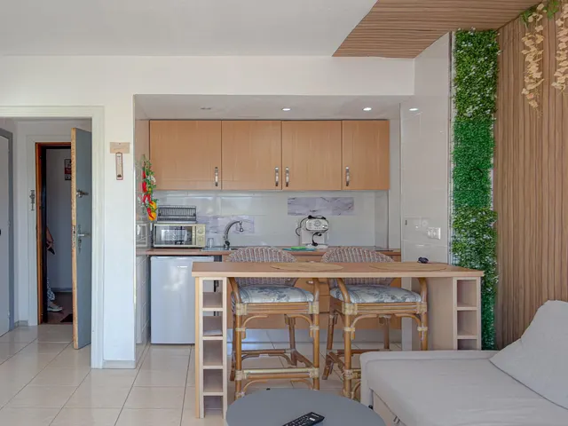 La Veleta! Espectacular apartamento con increíble diseño y Licencia turística+ Amplia terraza con vistas panorámicas y laterales al mar (250 mts playa) — 13