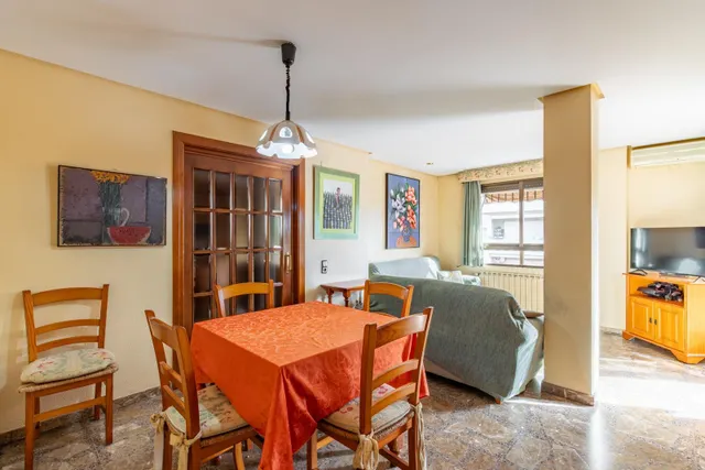 Una residencia exclusiva con terrazas panorámicas en un paraíso natural. — 33