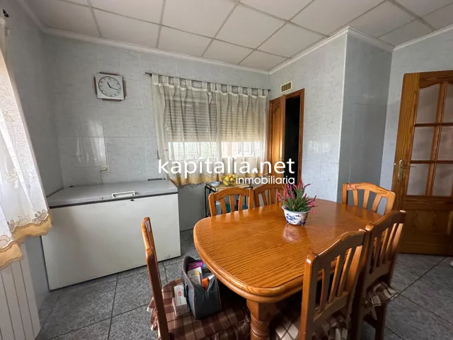Chalet a la venta en Cocentaina, Alicante. — 14