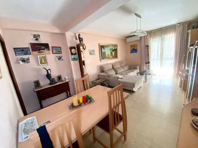 Piso 4 habitaciones 126m² en venta - Av. Barcelona - Viñuela - Rescatado — 4