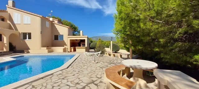 Chalet en venta en Les Tres Cales — 45