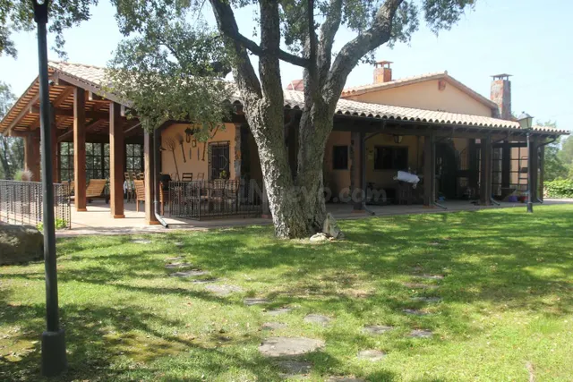 Casa en venta en Castellar con 6 hab. y 3 baños Casa can-fon