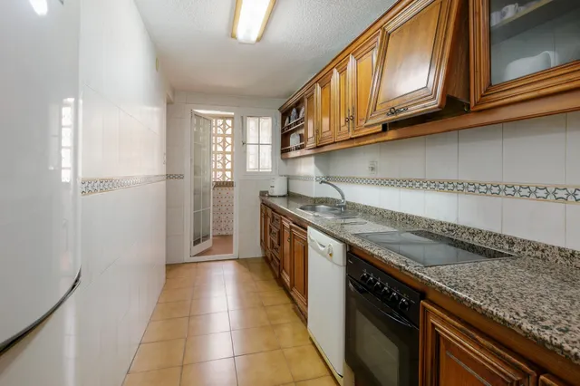 PISO en esquina CIRCUNVALACIÓN LA ENCINA - Frente PARQUE — 9