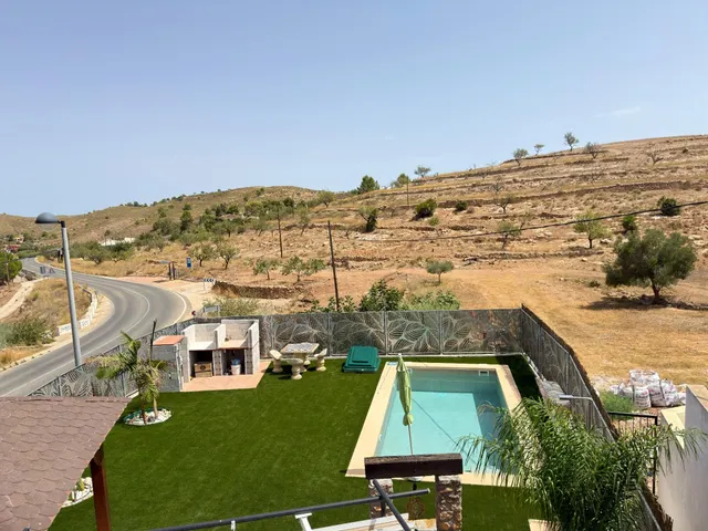 Se alquila precioso Apartamento con piscina cerca de Perín ( - foto 2