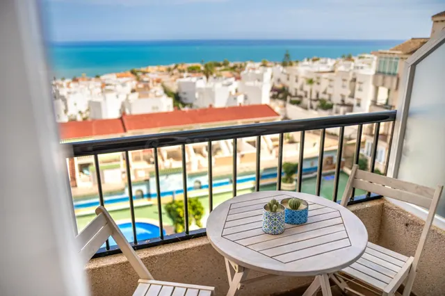 EXCLUSIVO ESTUDIO CON VISTAS FRONTALES AL MAR — 2