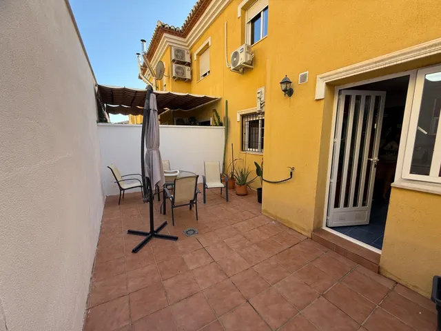 Venta de chalet adosado en el centro de Gójar — 16
