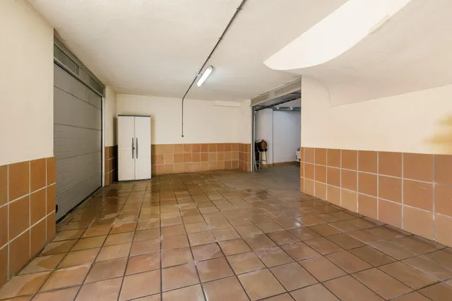 Magnífico adosado con apartamento independiente en Bola de Oro, Granada — 39