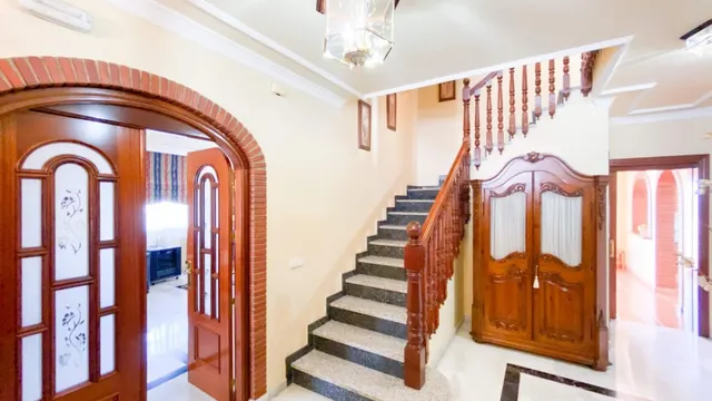 VENTA DE CHALET INDEPENDIENTE EN LA ZONA DE EL LAGAREJO, MIJAS COSTA. ¡5 DORMITORIOS Y PISCINA! — 8