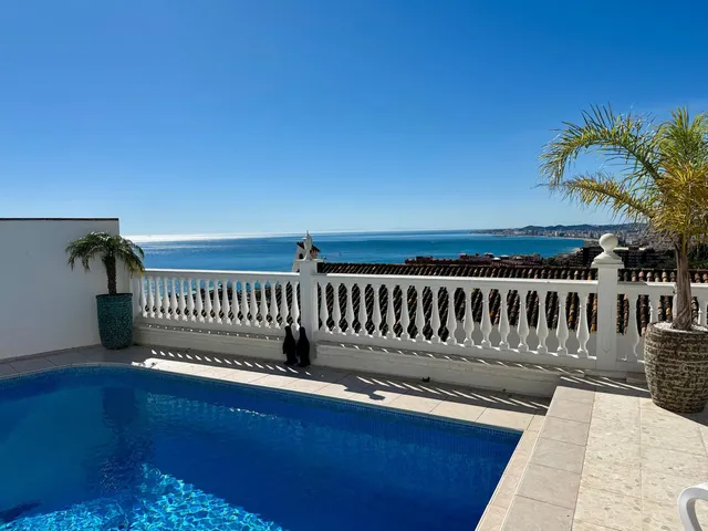 Chalet 4 habitaciones 319m² en venta - Centro — 34