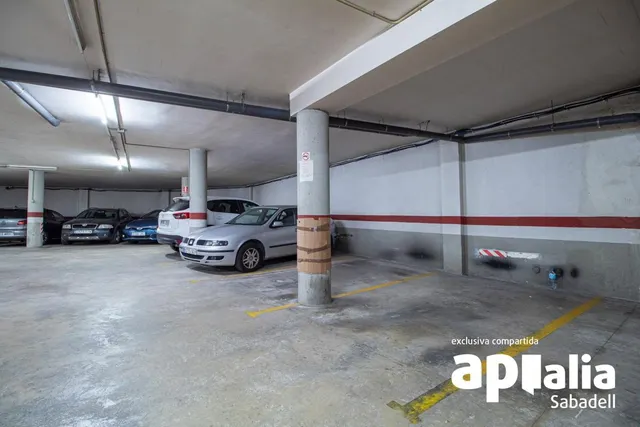 PARKING EN EL CENTRO DE BARBERÀ DEL VALLÈS — 3