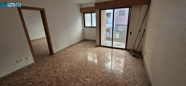 Edificio en Venta en el Corazón de Alicante: Oportunidad Única — 9